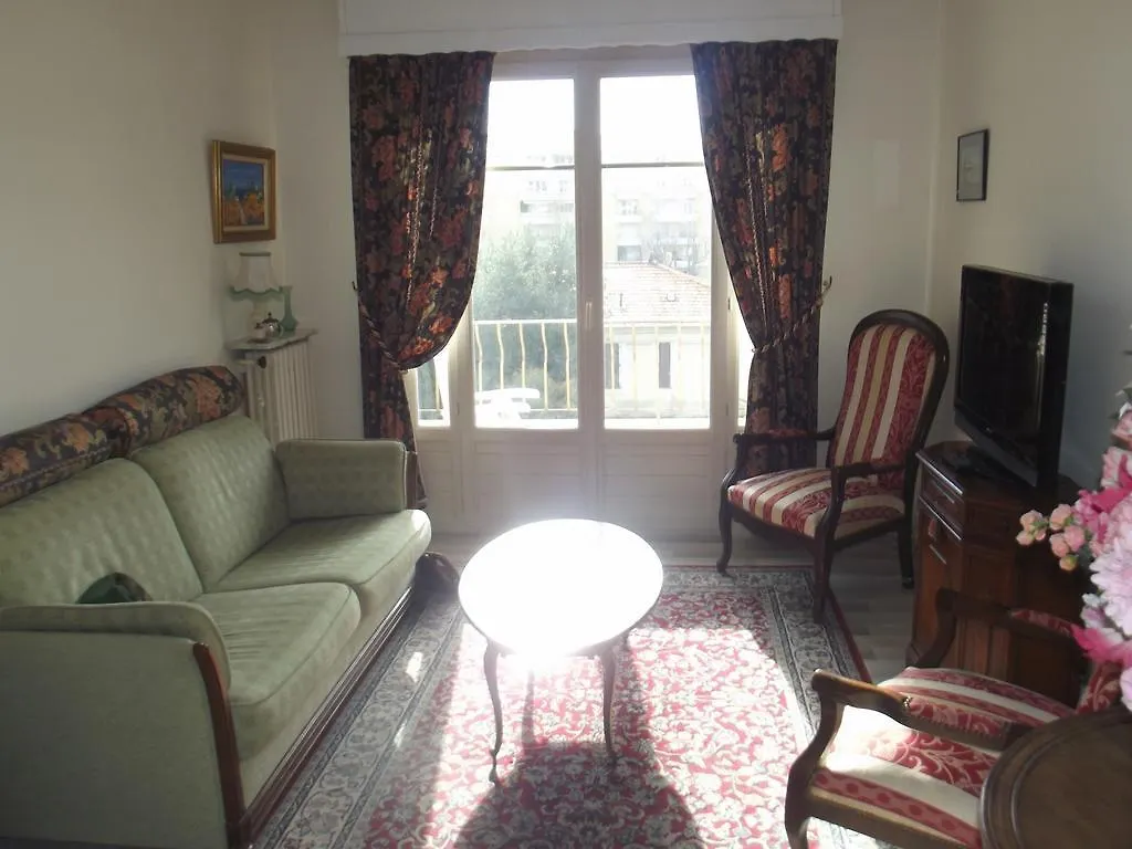 Appartement 7 Personnes Quartier Cessole Ницца